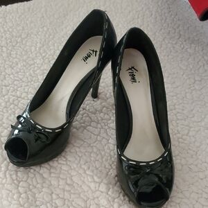 FIONI Clothing Black Peep Toe Heels